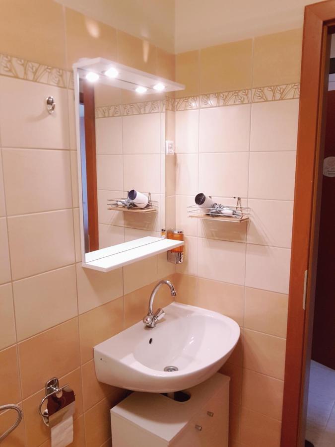 Lola Studio Apartman Hajdúszoboszló 外观 照片