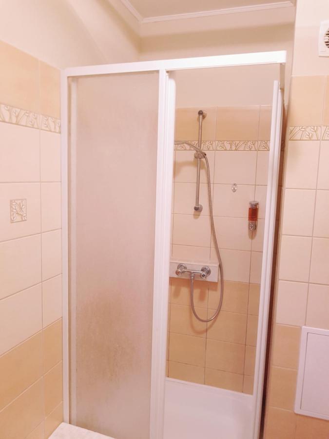 Lola Studio Apartman Hajdúszoboszló 外观 照片